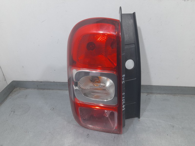 Recambio de piloto trasero izquierdo para dacia duster (hs_) 1.5 dci referencia OEM IAM 265551679R  