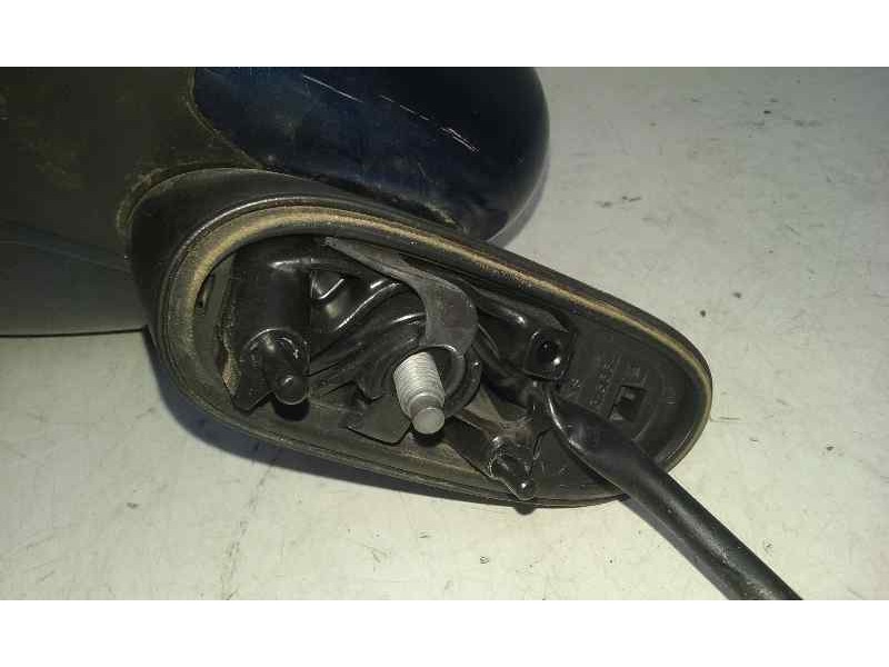 Recambio de retrovisor izquierdo para opel corsa d catch me referencia OEM IAM  3 CABLES ELECTRICO-FALTA CRISTAL