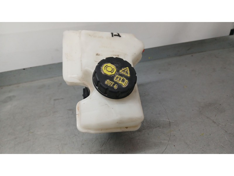 Recambio de bomba freno para seat arona (kj7, kjp) 1.0 tsi referencia OEM IAM 5Q1614019AC TRW 