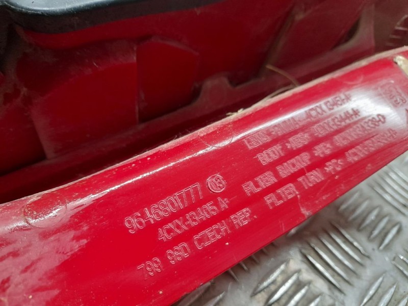 Recambio de piloto trasero izquierdo para citroën c4 coupe collection referencia OEM IAM 9646801777  