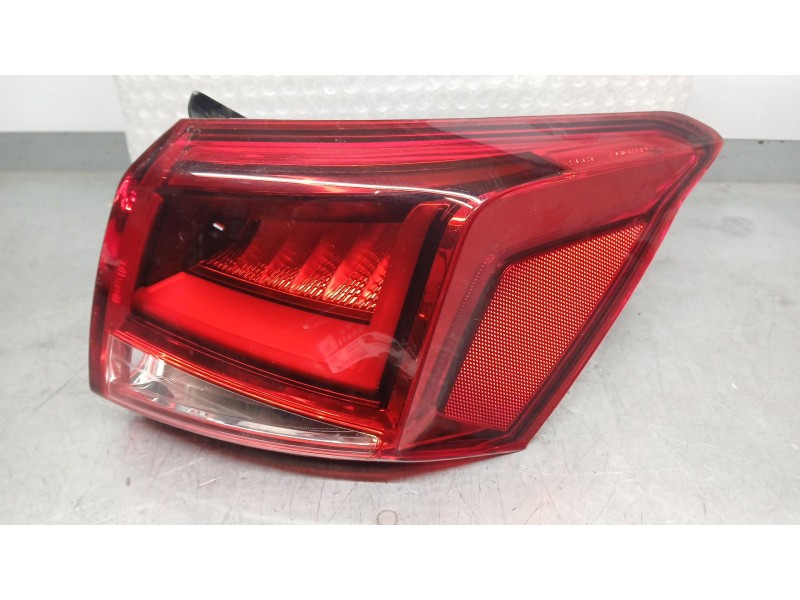 Recambio de piloto trasero derecho exterior para seat arona (kj7, kjp) 1.0 tsi referencia OEM IAM 6F9945208B LED ROZADO RE289400