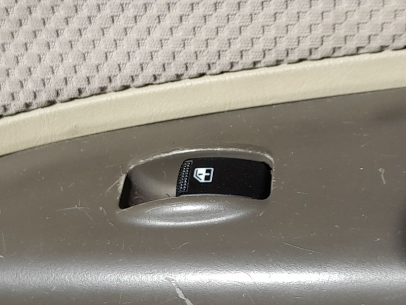 Recambio de mando elevalunas delantero derecho para hyundai tucson (jm) 2.0 crdi referencia OEM IAM 935752E000DD  