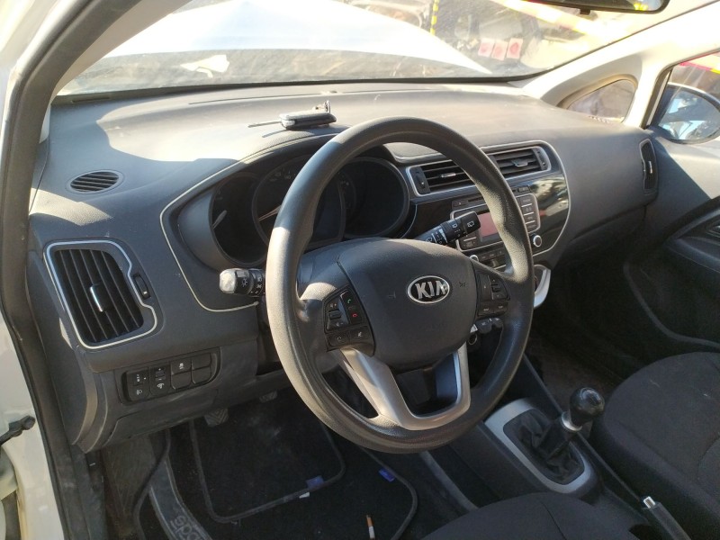kia rio iii (ub) del año 2015