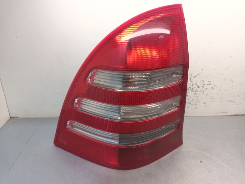 Recambio de piloto trasero izquierdo para mercedes-benz clase c t-model (s203) c 220 cdi (203.206) referencia OEM IAM A203820016