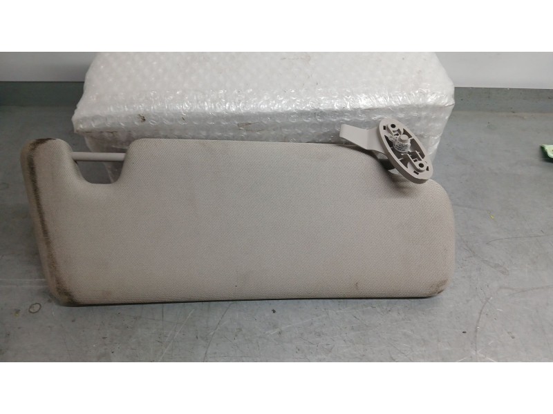 Recambio de parasol izquierdo para bmw i3 (i01) electric referencia OEM IAM 51167305471  