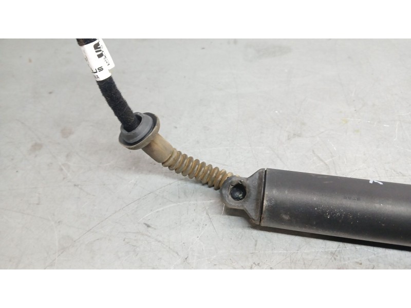 Recambio de amortiguadores maletero / porton para cupra formentor (km7, kmp) 2.0 tsi 4drive referencia OEM IAM 5FF827851B DERECH