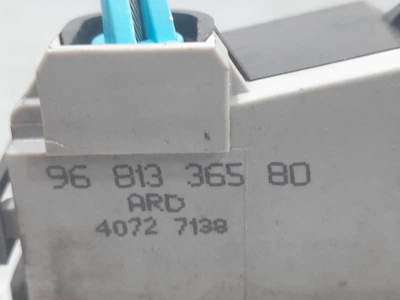 Recambio de cerradura puerta trasera derecha para citroën c6 (td_) 2.7 hdi referencia OEM IAM 9681336580  