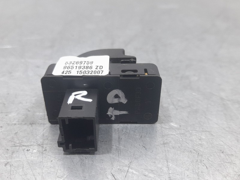Recambio de mando elevalunas trasero derecho para citroën c6 (td_) 2.7 hdi referencia OEM IAM 96519386ZD  
