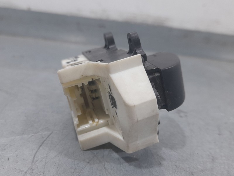 Recambio de mando elevalunas trasero derecho para honda accord vi (ck, cg, ch, cf, cl) 1.8 i (cg8) referencia OEM IAM M18602  