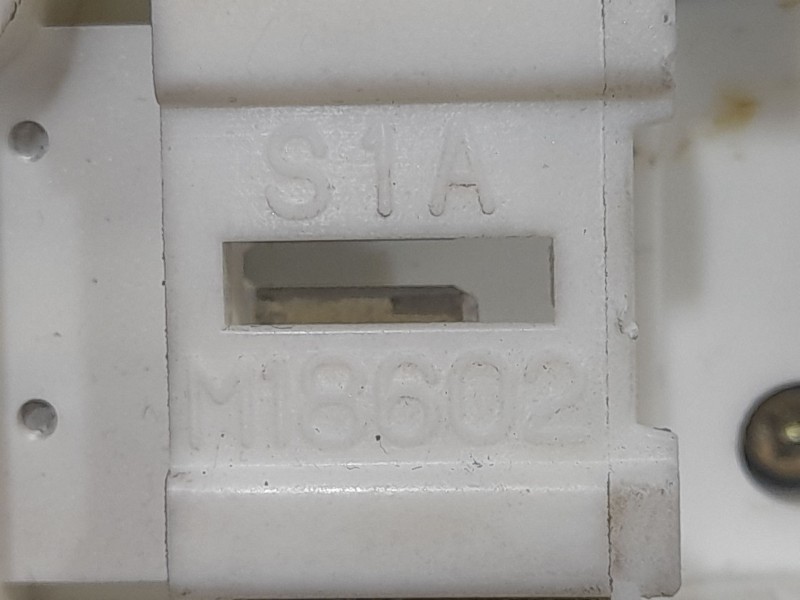 Recambio de mando elevalunas trasero derecho para honda accord vi (ck, cg, ch, cf, cl) 1.8 i (cg8) referencia OEM IAM M18602  