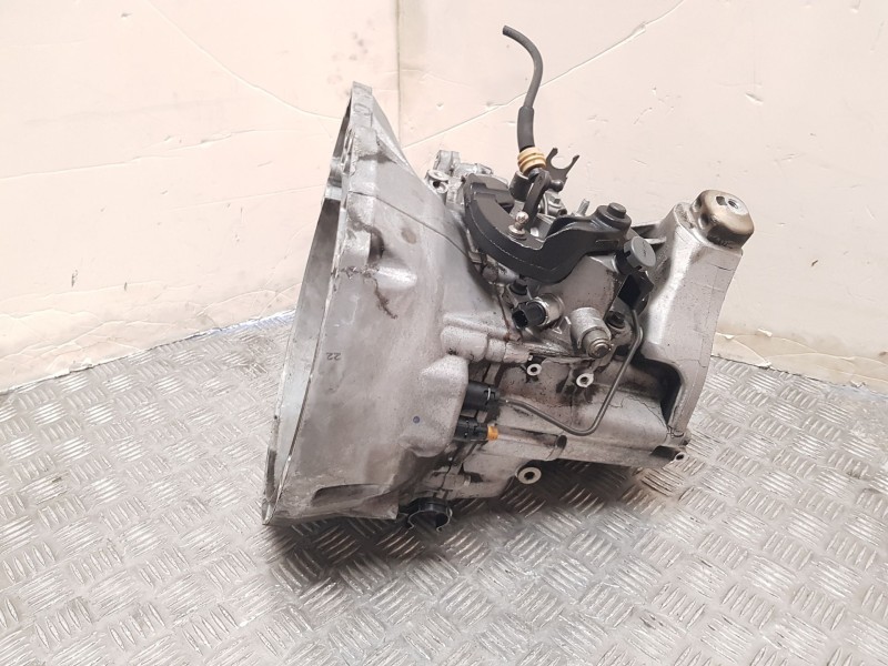 Recambio de caja cambios para ford focus iii 1.5 tdci referencia OEM IAM F1FR7002DDA 2255951 165732