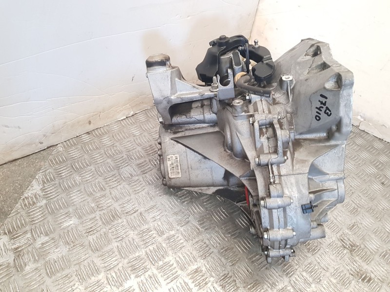 Recambio de caja cambios para ford focus iii 1.5 tdci referencia OEM IAM F1FR7002DDA 2255951 165732
