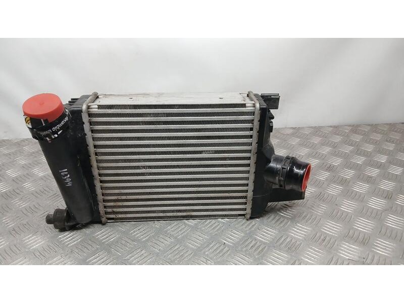 Recambio de intercooler para dacia duster ii prestige referencia OEM IAM 144965154R  