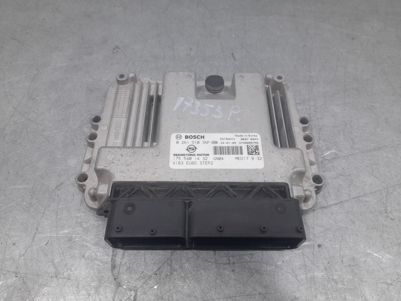 Recambio de centralita motor uce para ssangyong tivoli 1.5 referencia OEM IAM 1755401432 0261S103NP BOSCH