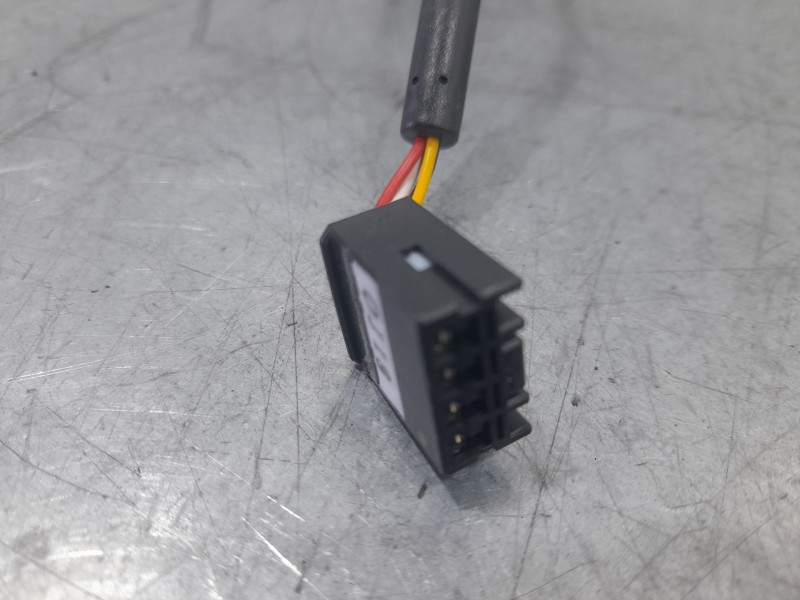 Recambio de camara vision trasera para ssangyong tivoli 1.5 referencia OEM IAM 8921037010  