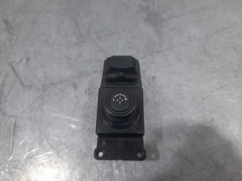 Recambio de mando retrovisor para ssangyong tivoli 1.5 referencia OEM IAM 8550135110LBV  