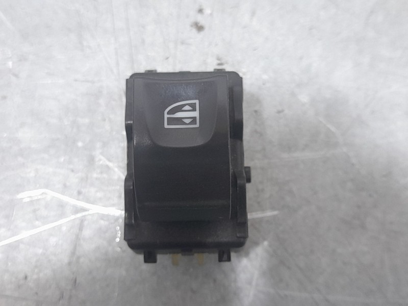 Recambio de mando elevalunas delantero derecho para dacia dokker furgoneta/monovolumen 1.5 dci (feaj) referencia OEM IAM 2542174