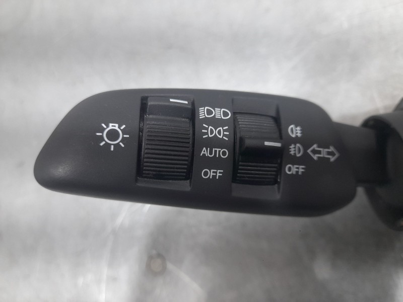 Recambio de mando luces para ssangyong tivoli 1.5 referencia OEM IAM 8591035400  