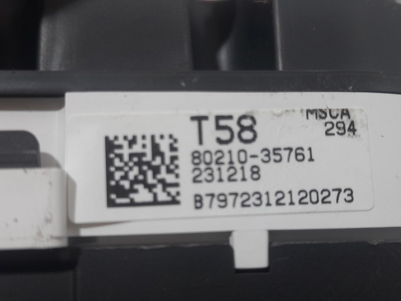 Recambio de cuadro instrumentos para ssangyong tivoli 1.5 referencia OEM IAM 8021035761  