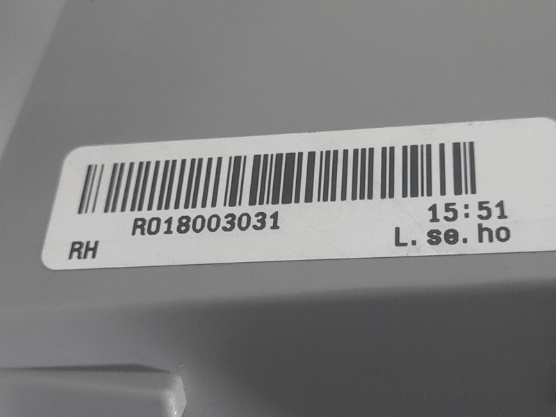 Recambio de piloto trasero derecho para ssangyong tivoli 1.5 referencia OEM IAM 8360235801  