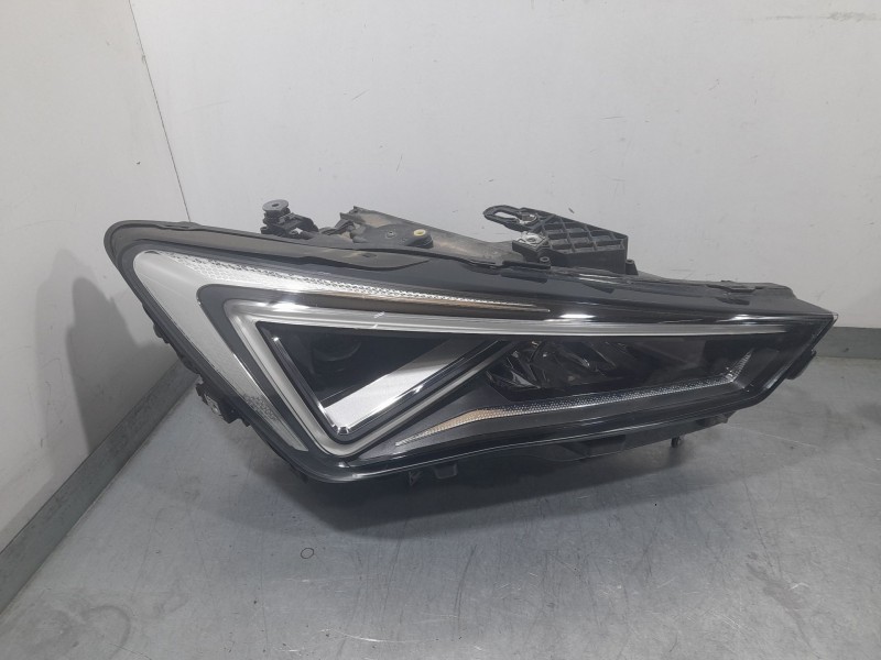 Recambio de faro derecho para cupra formentor (km7, kmp) 2.0 tsi 4drive referencia OEM IAM 5FG941008E L316841 VALEO