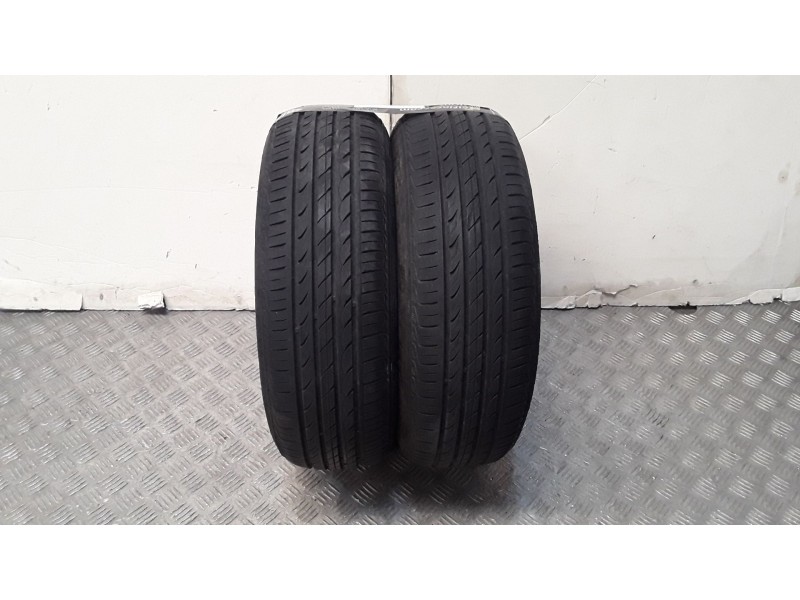 Recambio de neumatico pareja para neumaticos reutilizados - referencia OEM IAM 165701379T DELINTE 165/70/13/79T