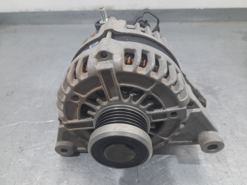 Recambio de alternador para ssangyong tivoli 1.5 referencia OEM IAM A1751540102  