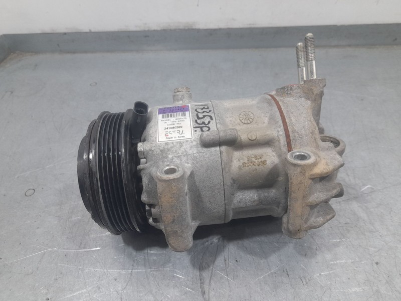Recambio de compresor aire acondicionado para ssangyong tivoli 1.5 referencia OEM IAM 241080389  241080389