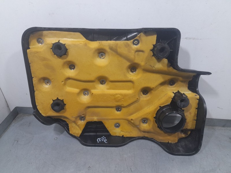 Recambio de tapa motor para ssangyong tivoli 1.5 referencia OEM IAM A1750101014  
