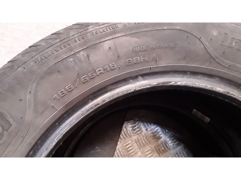 Recambio de neumatico pareja para neumaticos reutilizados - referencia OEM IAM 185651588H SAVA 185/65/15/88H