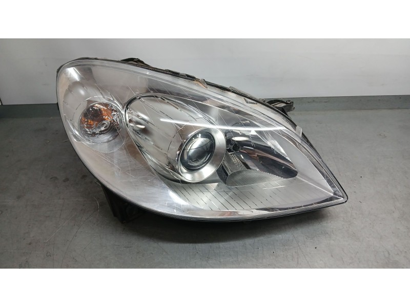 Recambio de faro derecho para mercedes-benz clase b sports tourer (w245) b 200 (245.233) referencia OEM IAM A1698207861  