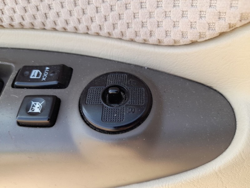 Recambio de mando elevalunas delantero izquierdo para hyundai tucson (jm) 2.0 crdi referencia OEM IAM 935702E250G8 C/MANDO RETRO