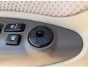 Recambio de mando elevalunas delantero izquierdo para hyundai tucson (jm) 2.0 crdi referencia OEM IAM 935702E250G8 C/MANDO RETRO