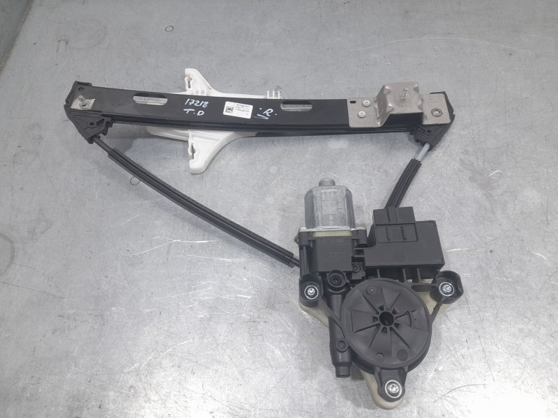 Recambio de elevalunas trasero derecho para volkswagen taigo (cs1) 1.0 tsi referencia OEM IAM 2G6839462D  