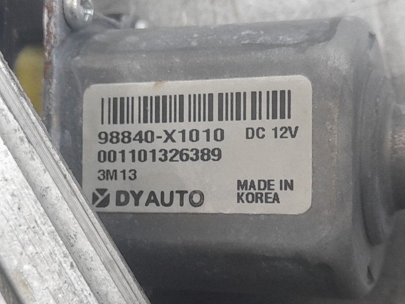 Recambio de elevalunas trasero derecho para ssangyong tivoli 1.5 referencia OEM IAM 98840X10110 001101326389 DYAUTO