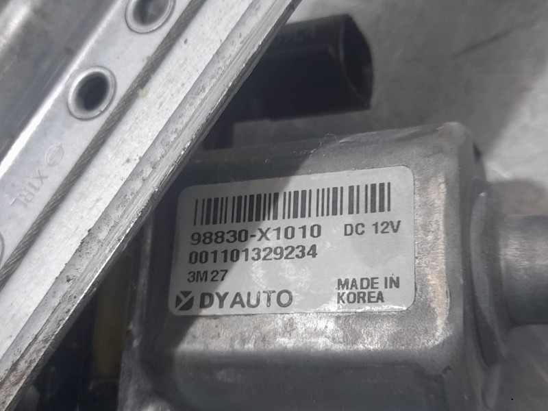 Recambio de elevalunas trasero izquierdo para ssangyong tivoli 1.5 referencia OEM IAM 98830X1010 001101329234 DYAUTO