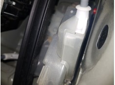 CERRADURA PUERTA TRASERA DERECHA 9844412880 