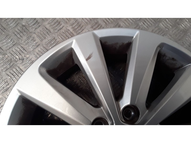 Recambio de juego llantas aluminio para seat ibiza v (kj1, kjg) 1.0 mpi referencia OEM IAM 5.5X15 5 TORN ET40 ROZADAS ALUMINIO