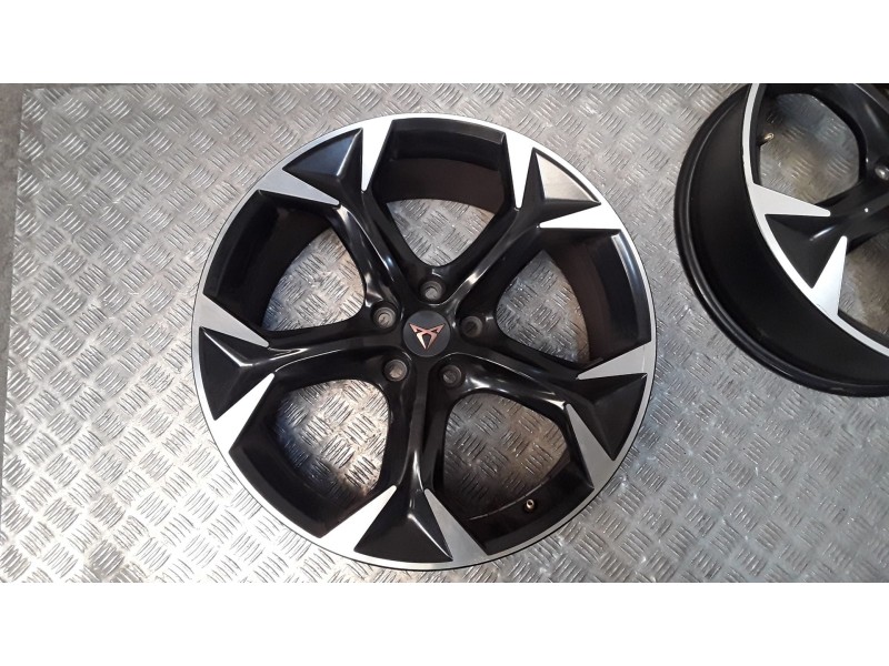 Recambio de juego llantas aluminio para cupra formentor (km7, kmp) 2.0 tsi 4drive referencia OEM IAM 8X19 5 TORN ET40 ROZADAS AL