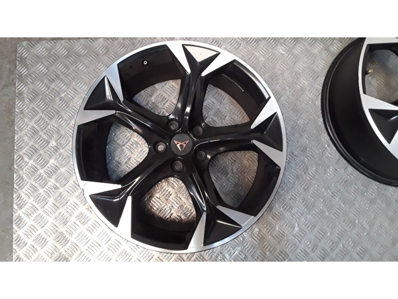 Recambio de juego llantas aluminio para cupra formentor (km7, kmp) 2.0 tsi 4drive referencia OEM IAM 8X19 5 TORN ET40 ROZADAS AL