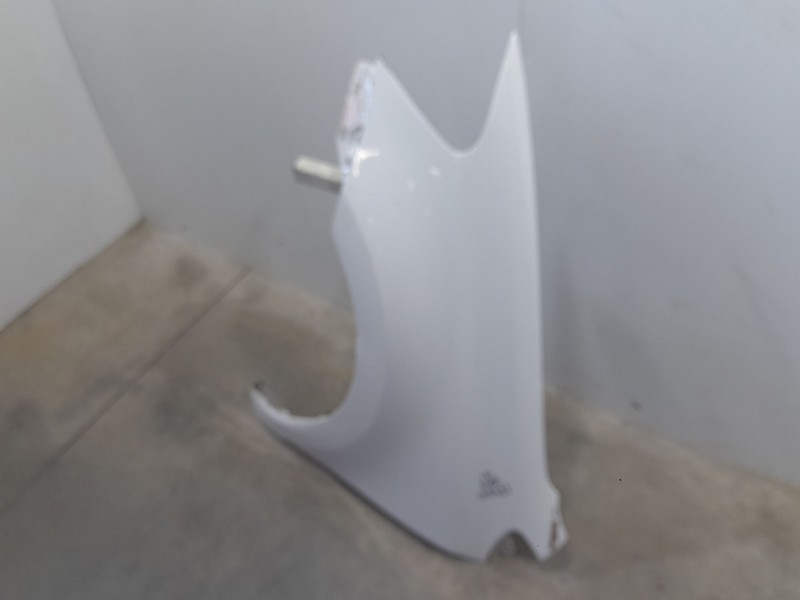 Recambio de aleta delantera izquierda para volkswagen polo v (6r1, 6c1) 1.6 tdi referencia OEM IAM 6R0821105H  