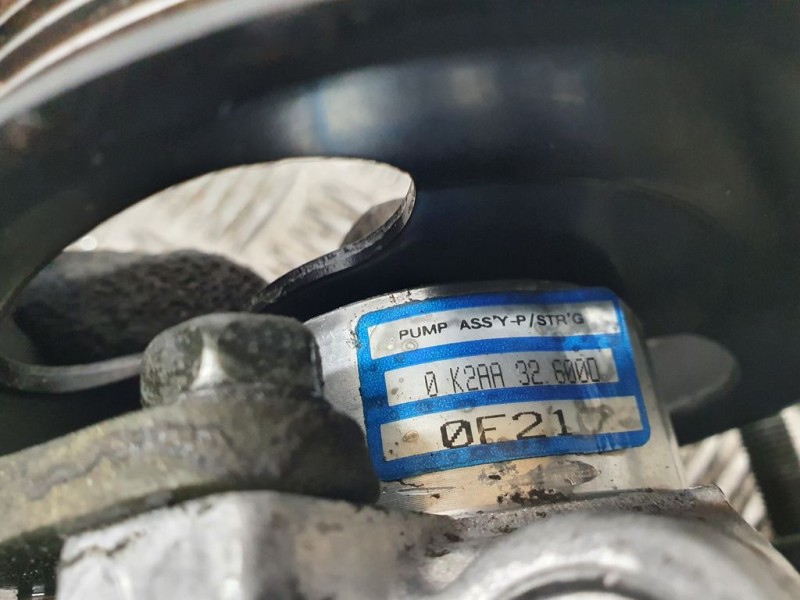 Recambio de bomba direccion para kia shuma 1.8 comfort 5 berlina referencia OEM IAM 0K2AA326000  