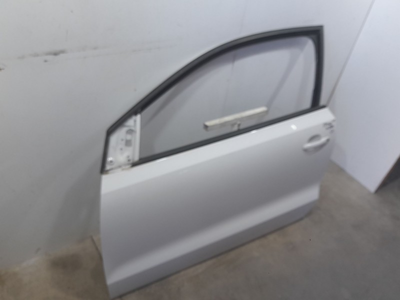 Recambio de puerta delantera izquierda para volkswagen polo v (6r1, 6c1) 1.6 tdi referencia OEM IAM 6R3831055J  
