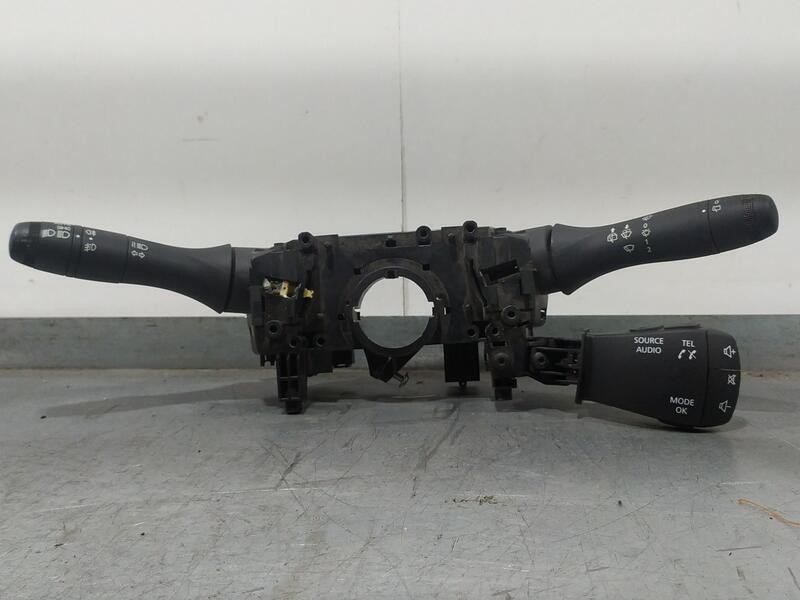 Recambio de mando luces y limpia para dacia duster ii prestige referencia OEM IAM 255678207R  