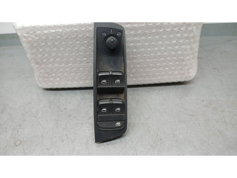 Recambio de mando elevalunas delantero izquierdo para audi a1 sportback (8xa, 8xf) 1.6 tdi referencia OEM IAM 8X09598515  