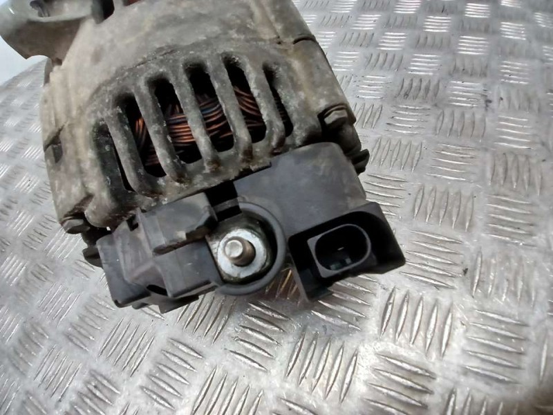 Recambio de alternador para mercedes-benz clase b (w245) 180 cdi (245.207) referencia OEM IAM A6401540302 2543363A VALEO