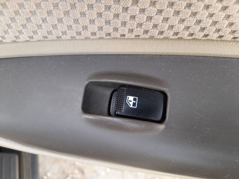 Recambio de mando elevalunas trasero derecho para hyundai tucson (jm) 2.0 crdi referencia OEM IAM 935802E100DD  