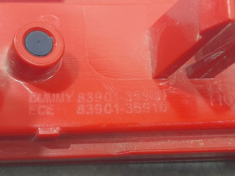 Recambio de piloto trasero izquierdo paragolpes para ssangyong tivoli 1.5 referencia OEM IAM 8390135900  