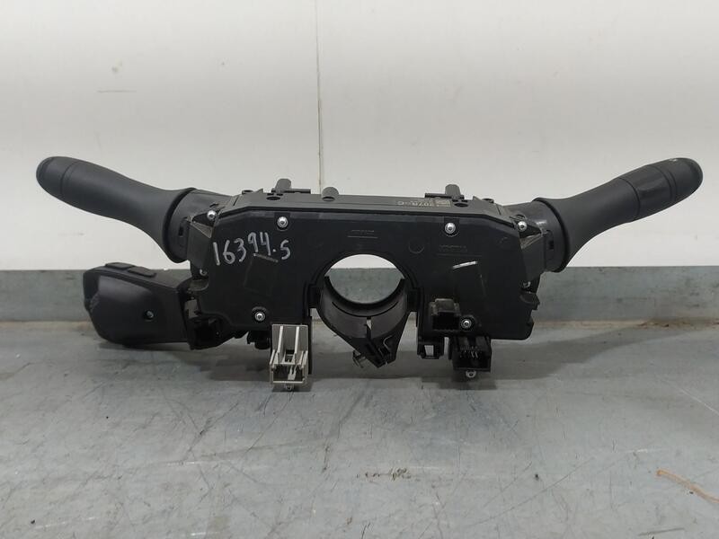 Recambio de mando luces y limpia para dacia duster ii prestige referencia OEM IAM 255678207R  