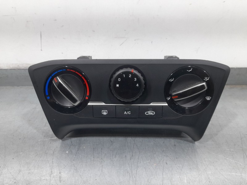 Recambio de mando calefaccion / aire acondicionado para hyundai i20 ii (gb, ib) 1.2 referencia OEM IAM 97250C8410  